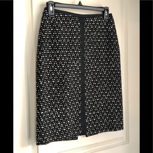 DONCASTER black and white tweed skirt